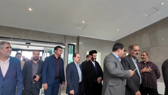 بازدید اعضای کمیسیون صنایع و معادن مجلس و معاونین وزیر صمت از شرکت شیشه لیا در استان قزوین